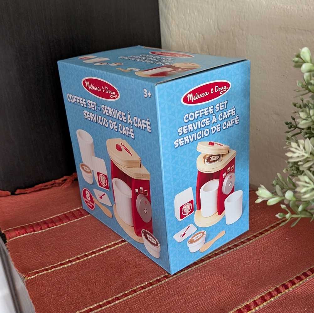 Melissa & Doug Coffee Playset - Picture 5 of 7